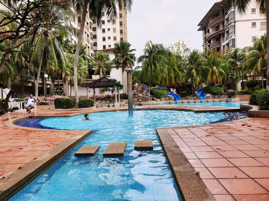 Mahkota Crown Haven Apartment, Near A'farmosa & Jonker * Malacca