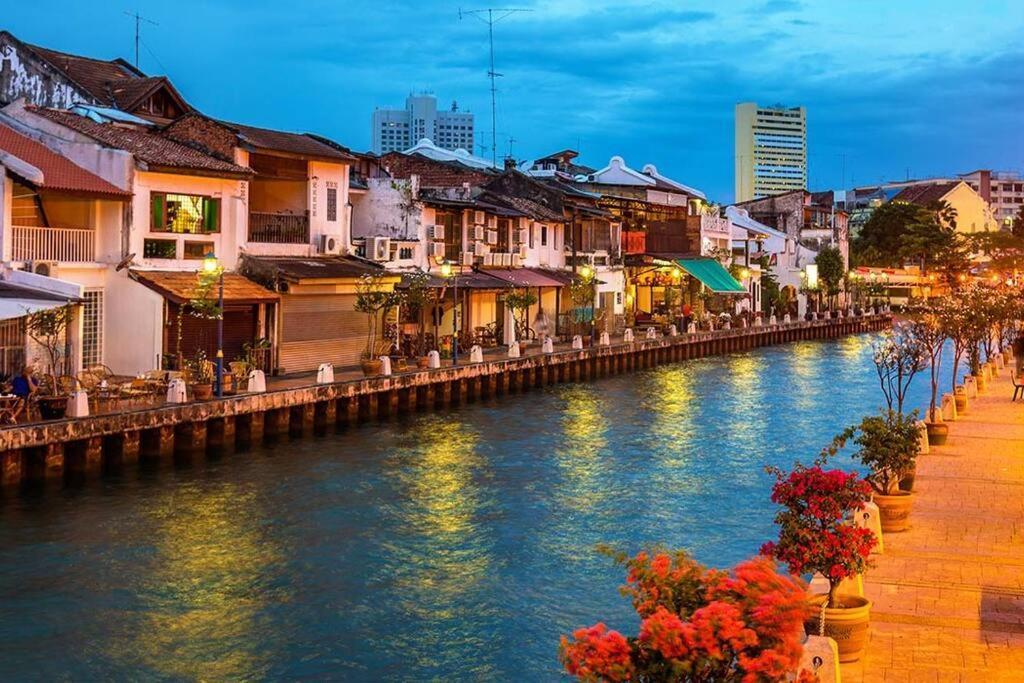Mahkota Crown Haven Apartment, Near A'farmosa & Jonker Apartment