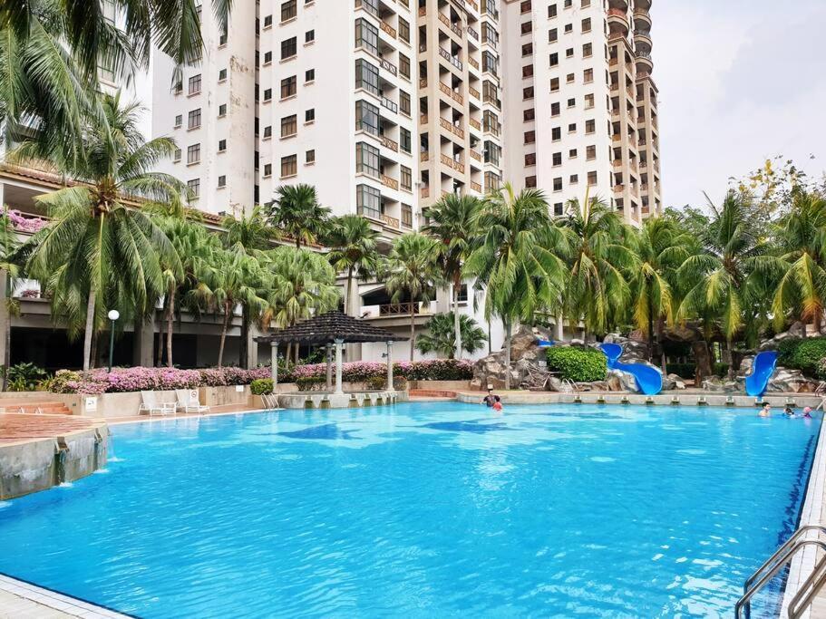 Mahkota Crown Haven Apartment, Near A'farmosa & Jonker Apartment